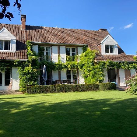 Les Glycines Bed & Breakfast Croix Eksteriør bilde