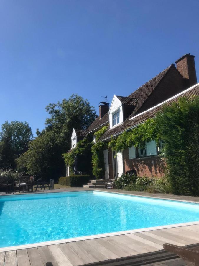 Les Glycines Bed & Breakfast Croix Eksteriør bilde