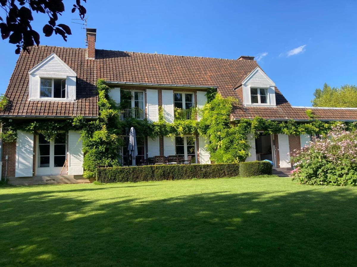 Les Glycines Bed & Breakfast Croix Eksteriør bilde